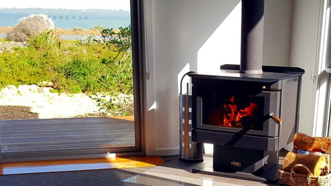 Coorong Waterfront Retreat - Accommodation Kalgoorlie 1