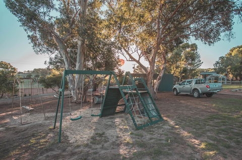 Seppelts View Cabins - Accommodation Kalgoorlie 12