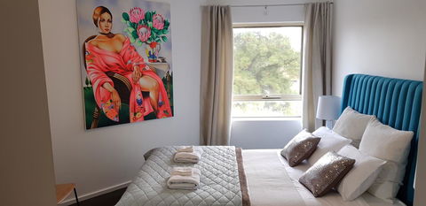 Spacious 4 BR And 2 Bathrooms City Apartment - Accommodation Kalgoorlie 10
