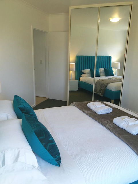 Spacious 4 BR And 2 Bathrooms City Apartment - Accommodation Kalgoorlie 15