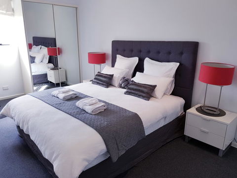 Spacious 4 BR And 2 Bathrooms City Apartment - Accommodation Kalgoorlie 3