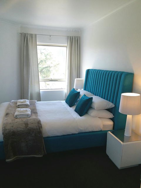 Spacious 4 BR And 2 Bathrooms City Apartment - Accommodation Kalgoorlie 11