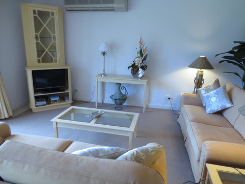 Lights Landing Apartments - Accommodation Kalgoorlie 6