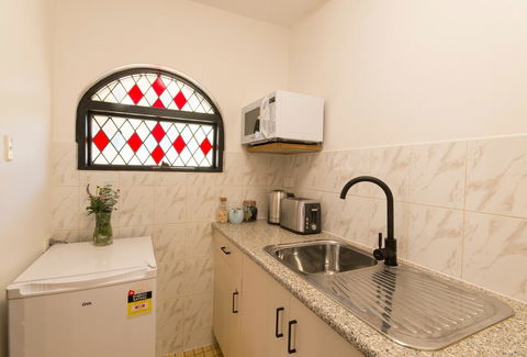 The Manor Basket Range - Accommodation Kalgoorlie 5