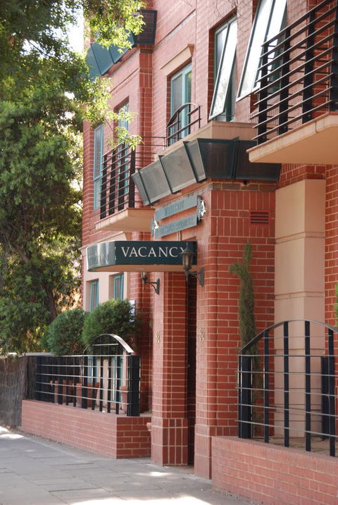 Majestic Tynte Street Apartments - Accommodation Kalgoorlie 2