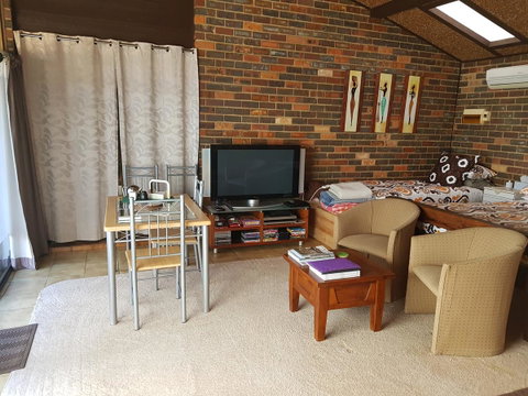 Three Linden - Accommodation Kalgoorlie 2