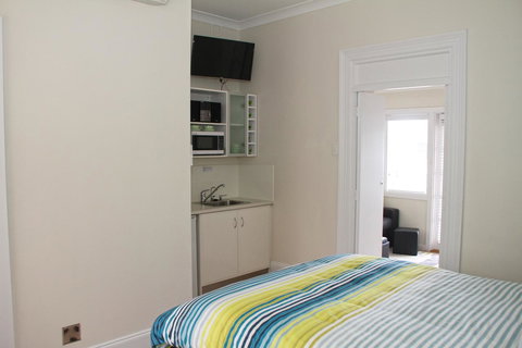Smugglers Inn Studio Apartments - Accommodation Kalgoorlie 15