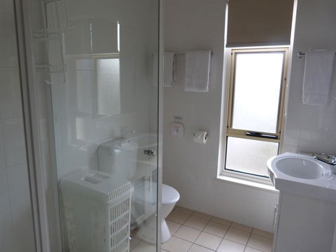 Glenelg Holiday Apartments - Corfu - Accommodation Kalgoorlie 14