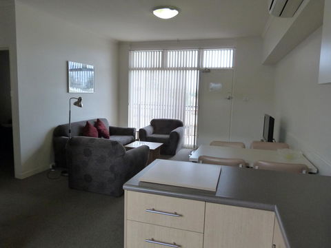 Glenelg Holiday Apartments - Corfu - Accommodation Kalgoorlie 10