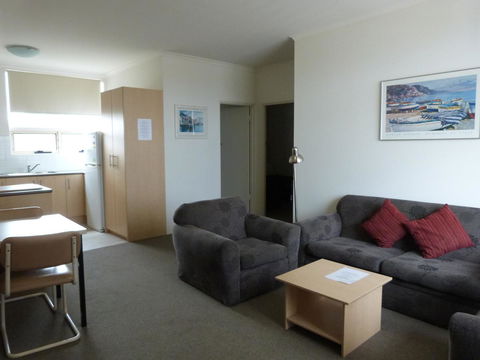 Glenelg Holiday Apartments - Corfu - Accommodation Kalgoorlie 5
