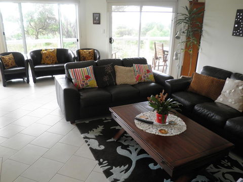 The Haven - Island Beach - Accommodation Kalgoorlie 6