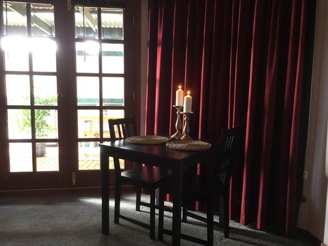 Wine And Roses Bed And Breakfast - Accommodation Kalgoorlie 33