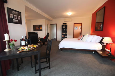 Wine And Roses Bed And Breakfast - Accommodation Kalgoorlie 31