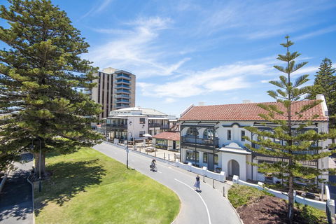 Seawall Apartments - Accommodation Kalgoorlie 0