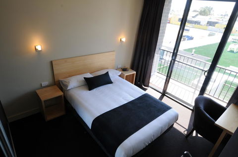 Mansfield Park Hotel - Accommodation Kalgoorlie 12