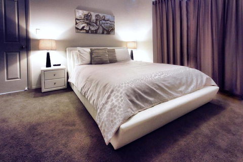 Casavino Luxury Villa - Accommodation Kalgoorlie 5