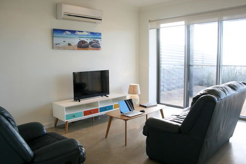 Penneshaw Oceanview Apartments - Accommodation Kalgoorlie 11