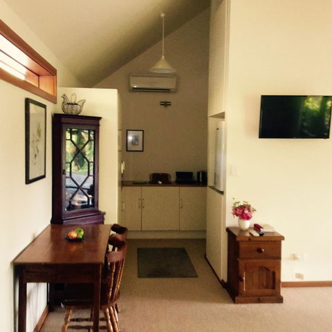 STUDIO ECHUNGA Adelaide Hills - Accommodation Kalgoorlie 9