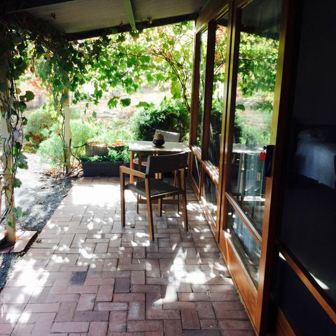 STUDIO ECHUNGA Adelaide Hills - Accommodation Kalgoorlie 1