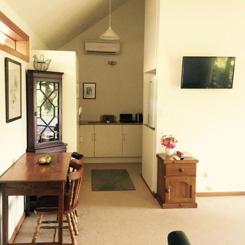 STUDIO ECHUNGA Adelaide Hills - Accommodation Kalgoorlie 2