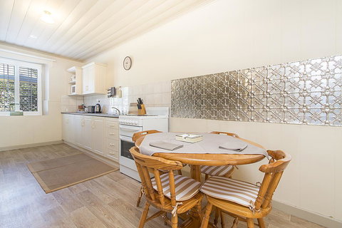 Stoneleigh Cottage Bed And Breakfast - Accommodation Kalgoorlie 6