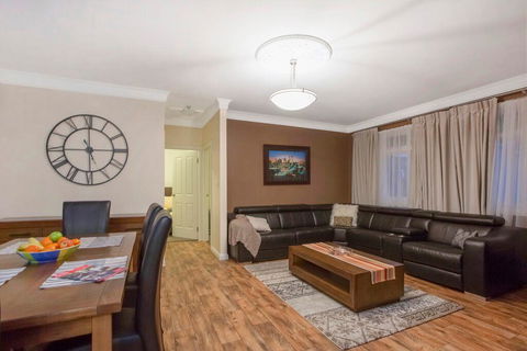Hahndorf House B&B - Accommodation Kalgoorlie 1