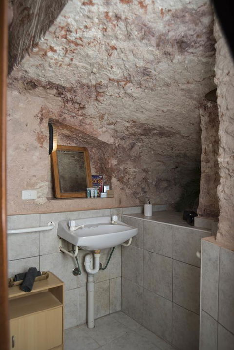 Ali\'s Underground Studio - Accommodation Kalgoorlie 10