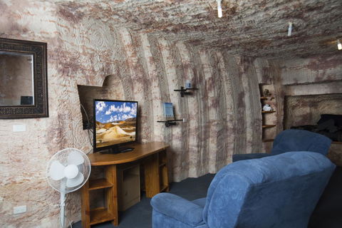 Ali\'s Underground Studio - Accommodation Kalgoorlie 0