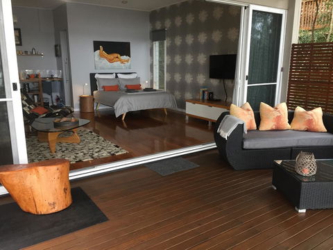 Smiths Lake House - Accommodation Kalgoorlie 1