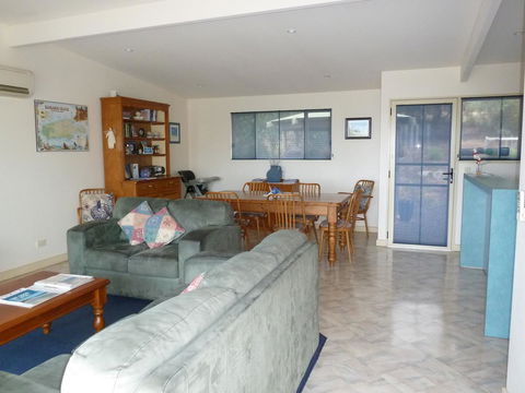 SeaShells Penneshaw - Accommodation Kalgoorlie 12