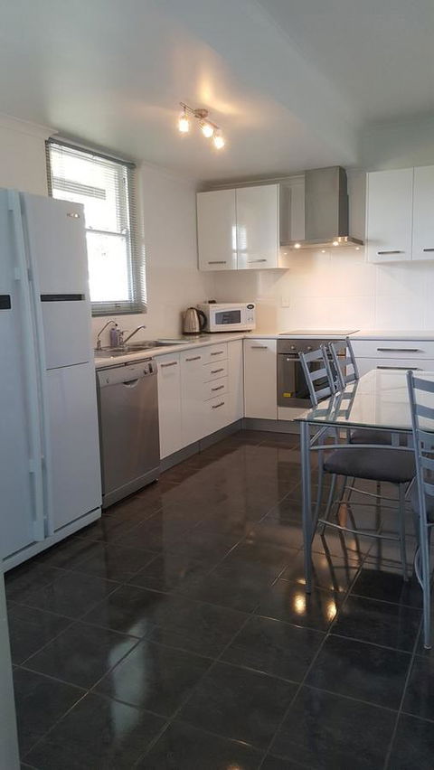 Beachside Escape On The Esplanade - Accommodation Kalgoorlie 5