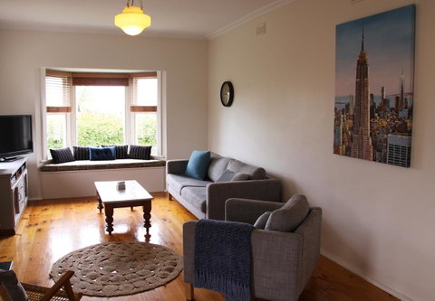 Grace Cottage - Accommodation Kalgoorlie 3