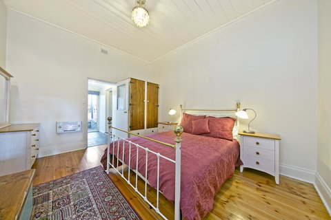 Vineyard Cottage BnB - Accommodation Kalgoorlie 2