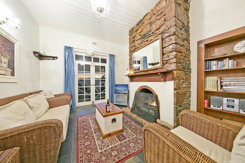 Vineyard Cottage BnB - Accommodation Kalgoorlie 3