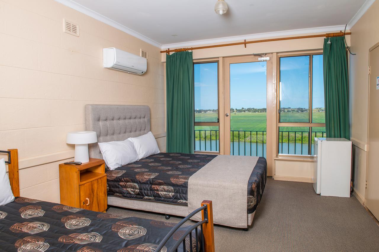 Tailem Bend SA Accommodation Kalgoorlie