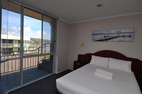 Hilton Beachfront Motel - Accommodation Kalgoorlie 34