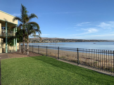 Hilton Beachfront Motel - Accommodation Kalgoorlie 4