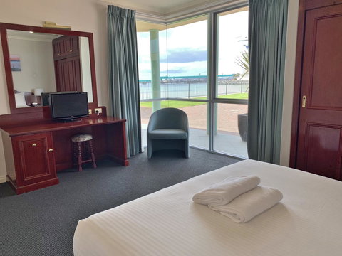 Hilton Beachfront Motel - Accommodation Kalgoorlie 14