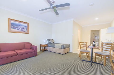 Clare Country Club - Accommodation Kalgoorlie 10
