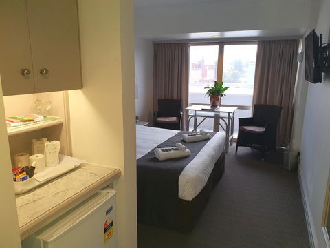 Nightcap At Hotel Victor - Accommodation Kalgoorlie 6