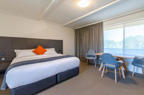Mick O\'Sheas - Accommodation Kalgoorlie 16