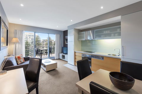 Apartments @ 16 Holdfast - Accommodation Kalgoorlie 5