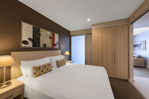 Apartments @ 16 Holdfast - Accommodation Kalgoorlie 10
