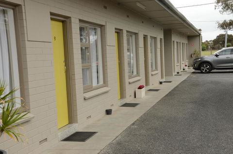 105 On The Park - Accommodation Kalgoorlie 5