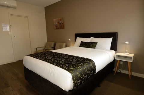 105 On The Park - Accommodation Kalgoorlie 3