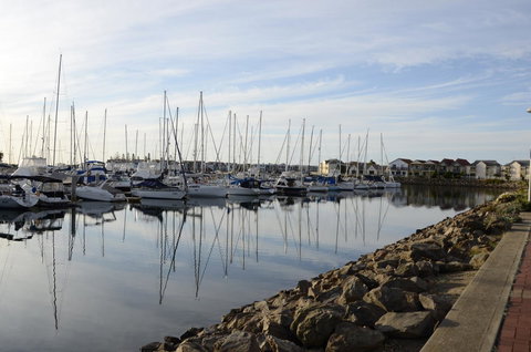Townhouse On The Marina - Accommodation Kalgoorlie 13