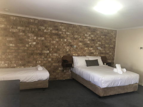 Clare Central - Accommodation Kalgoorlie 3
