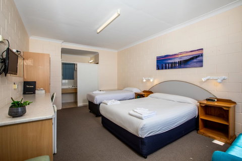 Blue Seas Motel - Accommodation Kalgoorlie 3