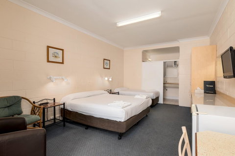 Blue Seas Motel - Accommodation Kalgoorlie 1