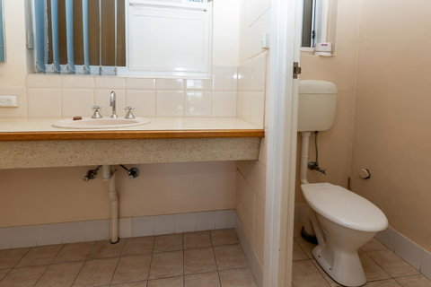 Blue Seas Motel - Accommodation Kalgoorlie 10